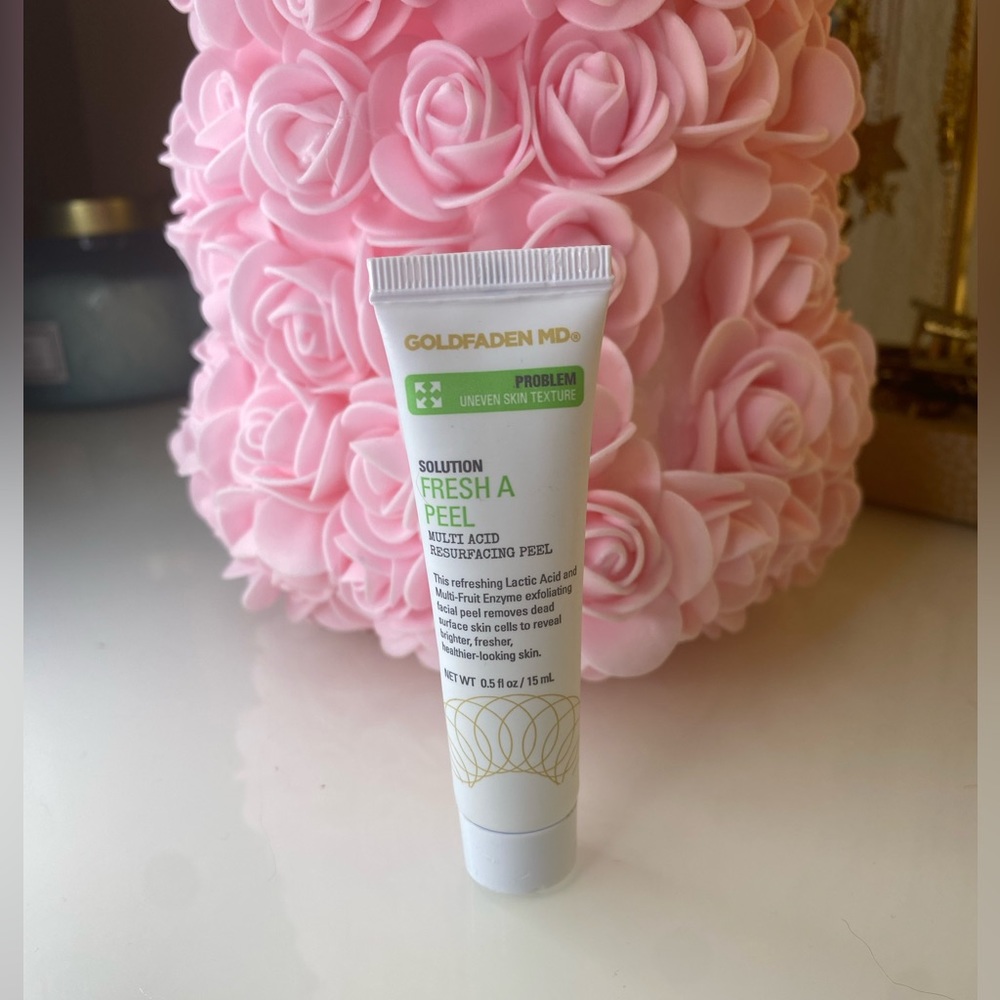 MULTI ACID
RESURFACING PEEL